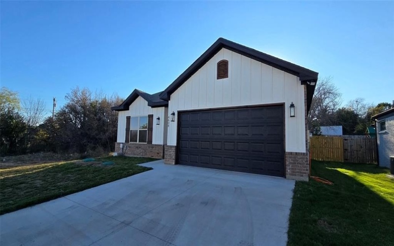 4608 Eagle Nest Court, Granbury, TX 76048, 3 Bedrooms Bedrooms, ,2 BathroomsBathrooms,Residential,For Sale,4608 Eagle Nest Court,0,21108677