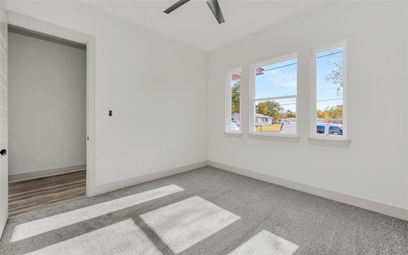 715 E Jefferson Street, Waxahachie, TX 75165, 4 Habitaciones Habitaciones , ,2 BañosBaños,Residential,En Venta,715 E Jefferson Street,0,21108812