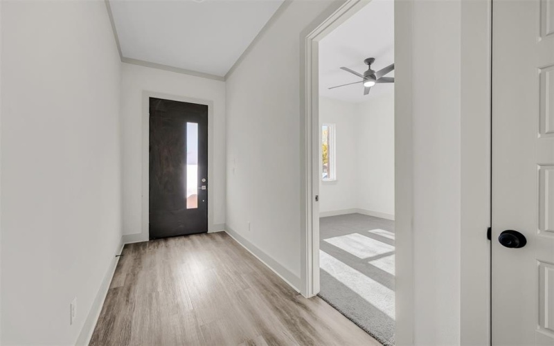 715 E Jefferson Street, Waxahachie, TX 75165, 4 Habitaciones Habitaciones , ,2 BañosBaños,Residential,En Venta,715 E Jefferson Street,0,21108812