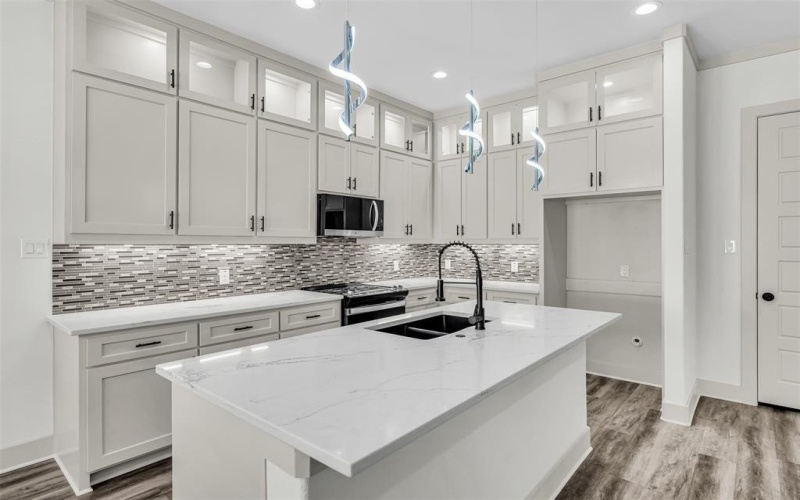 715 E Jefferson Street, Waxahachie, TX 75165, 4 Habitaciones Habitaciones , ,2 BañosBaños,Residential,En Venta,715 E Jefferson Street,0,21108812