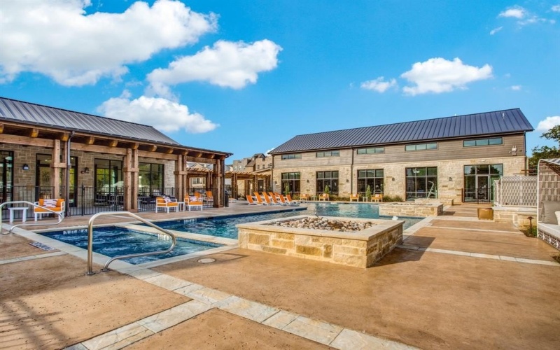 2468 Carmelita Street, Dallas, TX 75212, 3 Bedrooms Bedrooms, ,3 BathroomsBathrooms,Residential,For Sale,2468 Carmelita Street,0,21109010