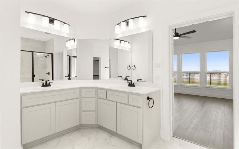 9617 Westchester Lane, Mesquite, TX 75126, 5 Bedrooms Bedrooms, ,5 BathroomsBathrooms,Residential,For Sale,9617 Westchester Lane,0,21109296