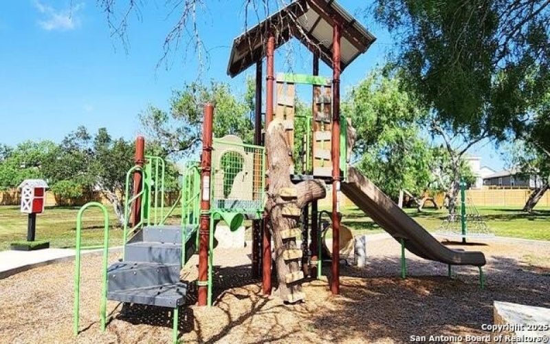 5903 Cinnabar Corner, San Antonio, TX 78222, 4 Bedrooms Bedrooms, ,2 BathroomsBathrooms,Residential,For Sale,5903 Cinnabar Corner,0,1909848