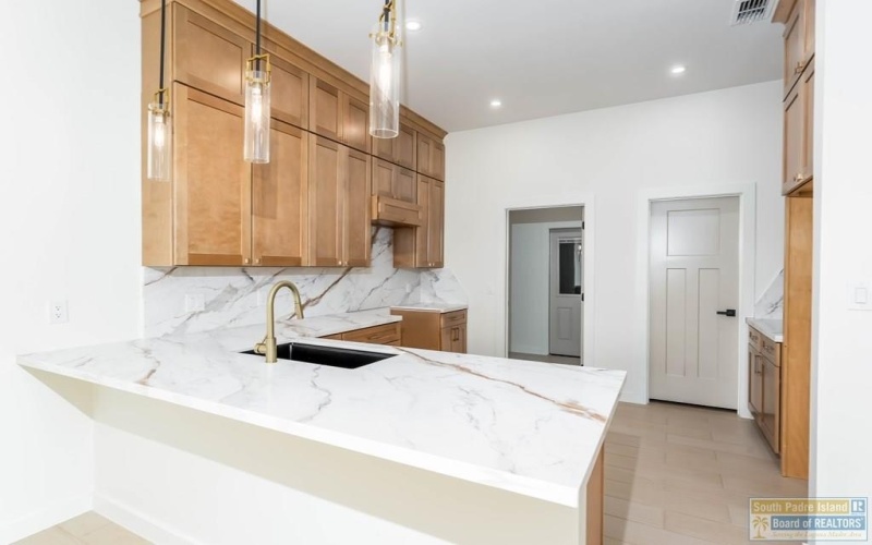 2611 Juan Castillo Ave., Port Isabel, TX 78578, 3 Bedrooms Bedrooms, ,2 BathroomsBathrooms,Residential,For Sale,2611 Juan Castillo Ave.,0,104529