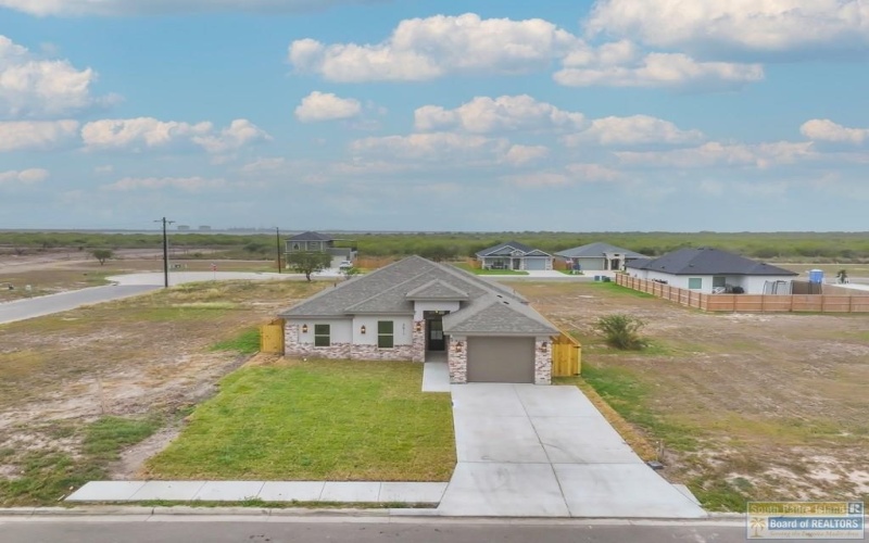 2611 Juan Castillo Ave., Port Isabel, TX 78578, 3 Bedrooms Bedrooms, ,2 BathroomsBathrooms,Residential,For Sale,2611 Juan Castillo Ave.,0,104529