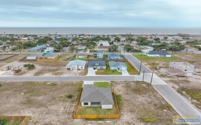 2611 Juan Castillo Ave., Port Isabel, TX 78578, 3 Bedrooms Bedrooms, ,2 BathroomsBathrooms,Residential,For Sale,2611 Juan Castillo Ave.,0,104529