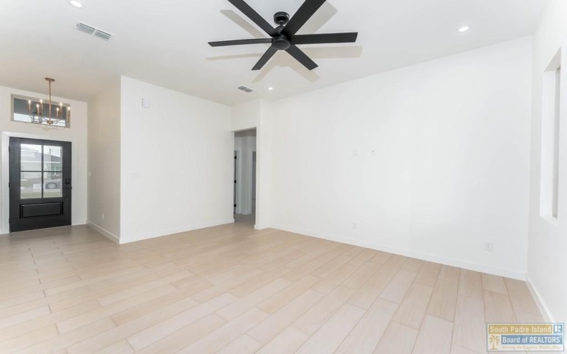 2611 Juan Castillo Ave., Port Isabel, TX 78578, 3 Bedrooms Bedrooms, ,2 BathroomsBathrooms,Residential,For Sale,2611 Juan Castillo Ave.,0,104529