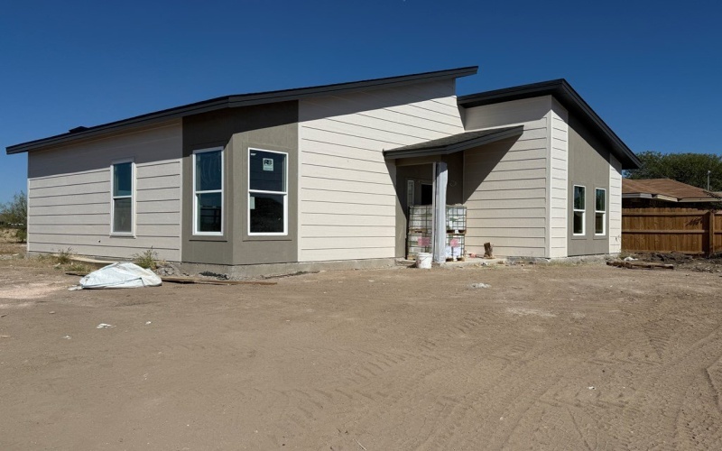 3797 Jazmin Drive, Eagle Pass, TX 78852, 3 Bedrooms Bedrooms, ,2 BathroomsBathrooms,Residential,For Sale,3797 Jazmin Drive,0,81842