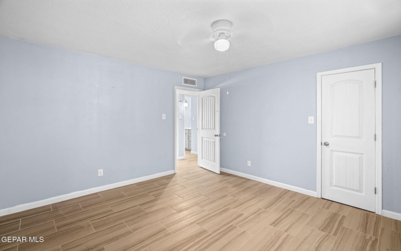 8041 Broadway Drive, El Paso, TX 79915, 3 Bedrooms Bedrooms, ,1 BathroomBathrooms,Residential,For Sale,8041 Broadway Drive,0,931391