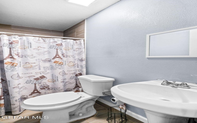 8041 Broadway Drive, El Paso, TX 79915, 3 Bedrooms Bedrooms, ,1 BathroomBathrooms,Residential,For Sale,8041 Broadway Drive,0,931391