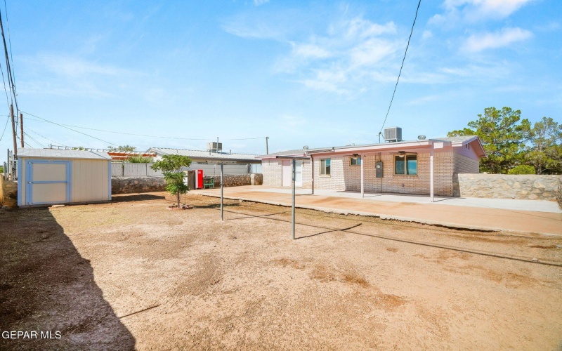8041 Broadway Drive, El Paso, TX 79915, 3 Bedrooms Bedrooms, ,1 BathroomBathrooms,Residential,For Sale,8041 Broadway Drive,0,931391