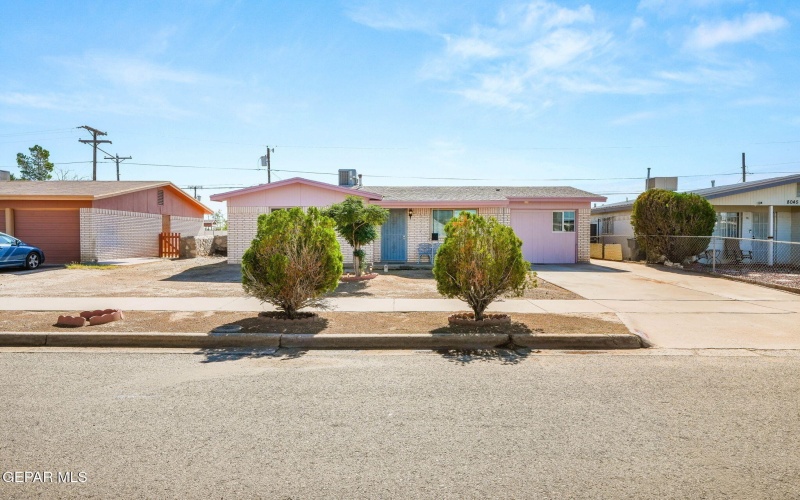 8041 Broadway Drive, El Paso, TX 79915, 3 Bedrooms Bedrooms, ,1 BathroomBathrooms,Residential,For Sale,8041 Broadway Drive,0,931391