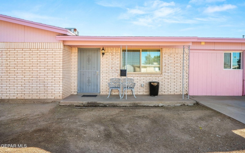 8041 Broadway Drive, El Paso, TX 79915, 3 Bedrooms Bedrooms, ,1 BathroomBathrooms,Residential,For Sale,8041 Broadway Drive,0,931391