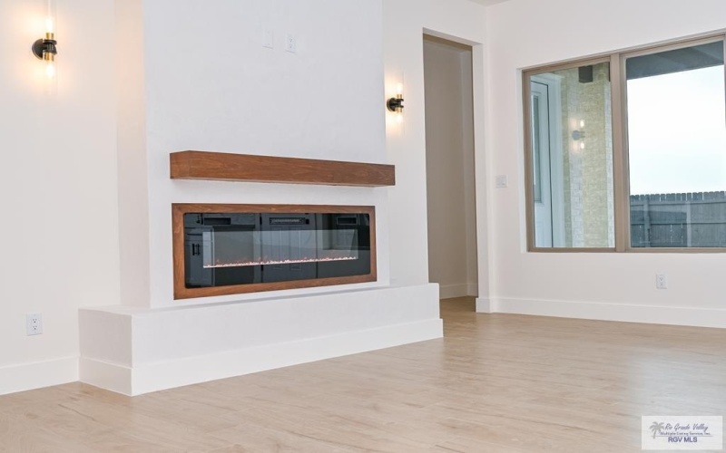 8614 BELLAGIO CIR, HARLINGEN, TX 78552, 3 Bedrooms Bedrooms, ,2 BathroomsBathrooms,Residential,For Sale,8614 BELLAGIO CIR,0,29769927