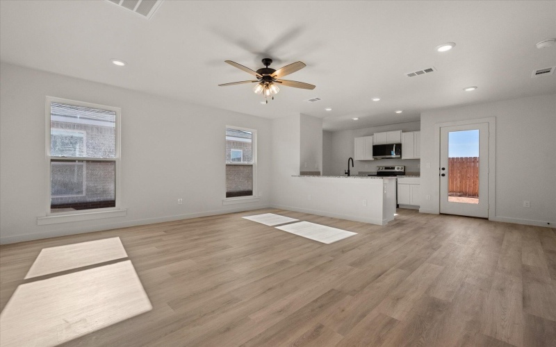 13806 Flint Avenue, Lubbock, TX 79423, 2 Bedrooms Bedrooms, ,2 BathroomsBathrooms,Residential,For Sale,13806 Flint Avenue,0,202562875