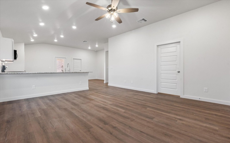 3009 139th Street, Lubbock, TX 79423, 3 Habitaciones Habitaciones , ,2 BañosBaños,Residential,En Venta,3009 139th Street,0,202562877