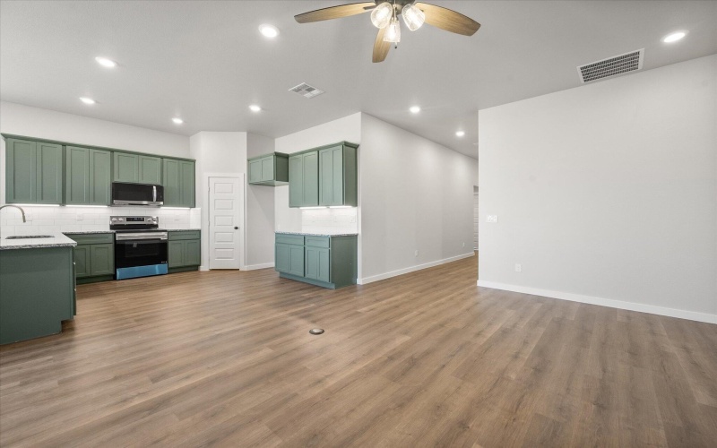 6011 Wausau Avenue, Lubbock, TX 79407, 4 Bedrooms Bedrooms, ,2 BathroomsBathrooms,Residential,For Sale,6011 Wausau Avenue,0,202562878