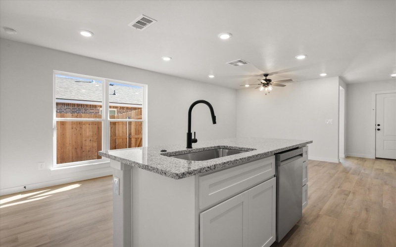 506 E 23rd Street, Wolfforth, TX 79382, 3 Habitaciones Habitaciones , ,2 BañosBaños,Residential,En Venta,506 E 23rd Street,0,202562890