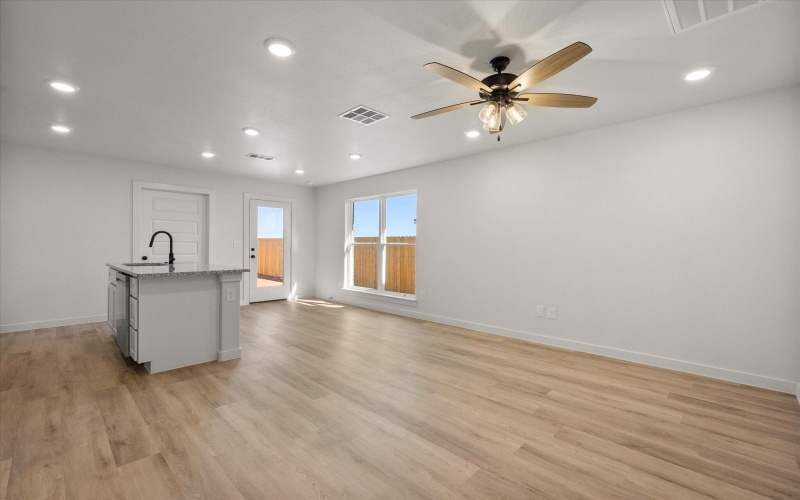 506 E 23rd Street, Wolfforth, TX 79382, 3 Habitaciones Habitaciones , ,2 BañosBaños,Residential,En Venta,506 E 23rd Street,0,202562890