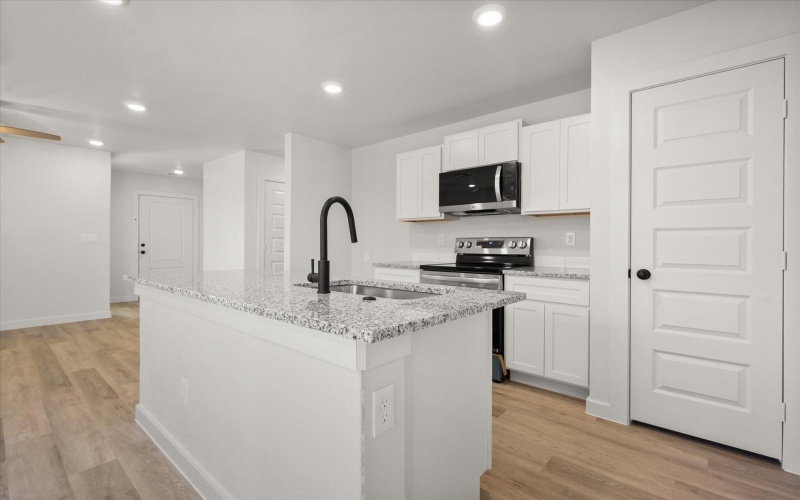 506 E 23rd Street, Wolfforth, TX 79382, 3 Habitaciones Habitaciones , ,2 BañosBaños,Residential,En Venta,506 E 23rd Street,0,202562890