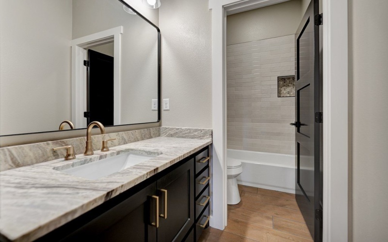 5708 E County Rd 93, Midland, TX 79706, 4 Bedrooms Bedrooms, ,3 BathroomsBathrooms,Residential,For Sale,5708 E County Rd 93,0,50086744