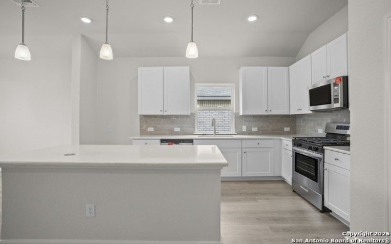 6807 Comanche Band, San Antonio, TX 78233, 3 Bedrooms Bedrooms, ,2 BathroomsBathrooms,Residential,For Sale,6807 Comanche Band,0,1820342