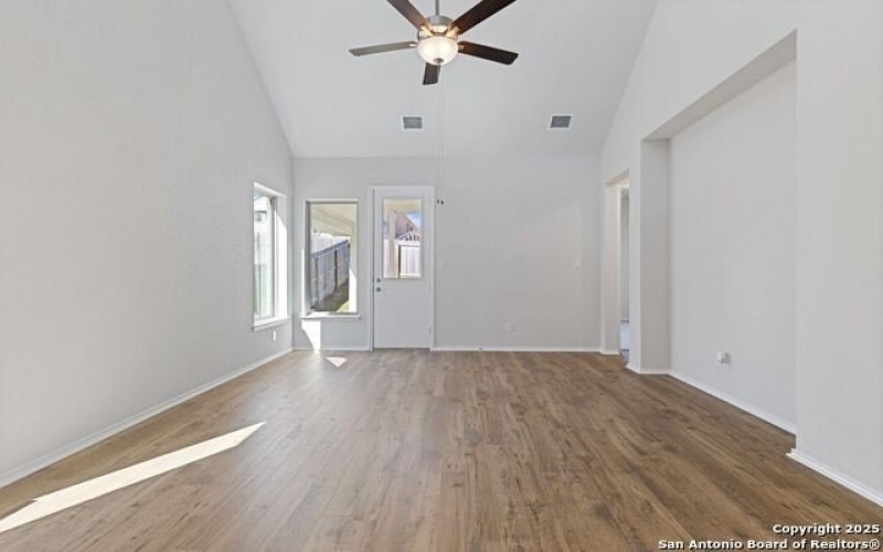 2621 White Willow, San Antonio, TX 78245, 4 Bedrooms Bedrooms, ,3 BathroomsBathrooms,Residential,For Sale,2621 White Willow,0,1830013