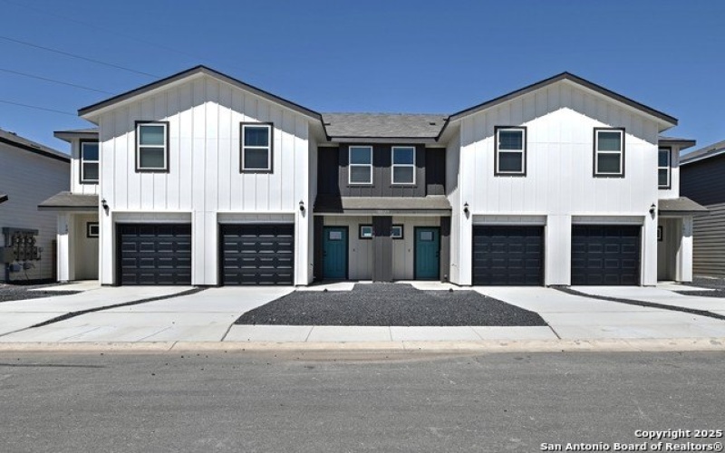 11322 Clearmine, San Antonio, TX 78224, ,8 BathroomsBathrooms,Residential Multi Family,For Sale,11322 Clearmine,0,1907658