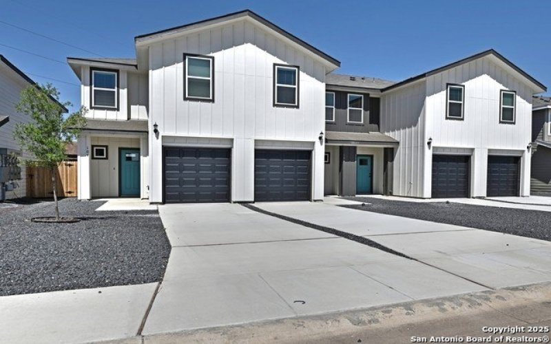 11322 Clearmine, San Antonio, TX 78224, ,8 BathroomsBathrooms,Residential Multi Family,For Sale,11322 Clearmine,0,1907658