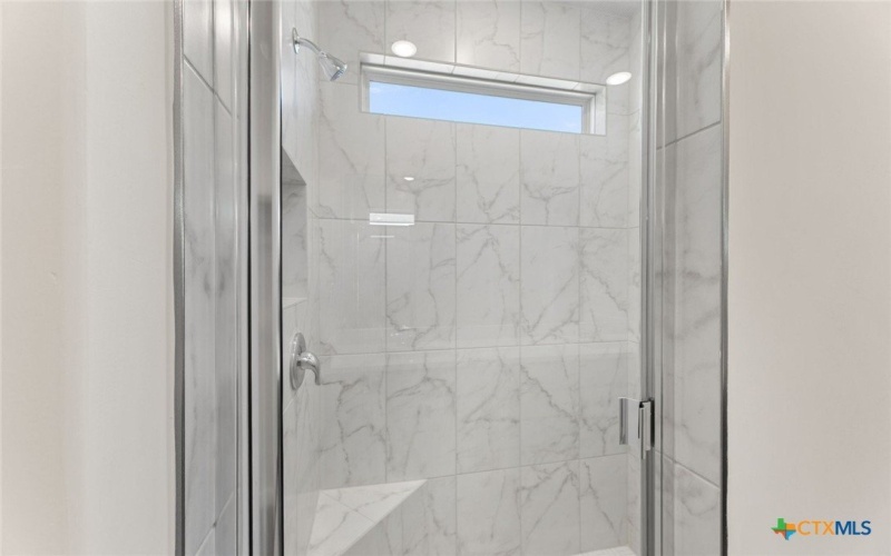 745 Whitman Street, New Braunfels, TX 78130, 4 Habitaciones Habitaciones , ,2 BañosBaños,Residential,En Venta,745 Whitman Street,0,597582