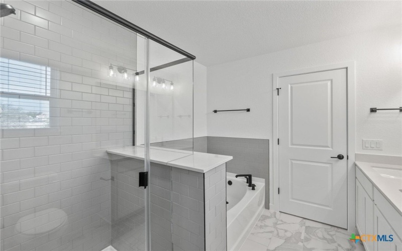 109 Adlai Avenue, Georgetown, TX 78633, 4 Habitaciones Habitaciones , ,3 BañosBaños,Residential,En Venta,109 Adlai Avenue,0,597651