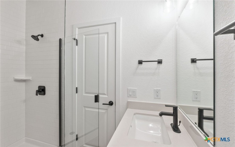 109 Adlai Avenue, Georgetown, TX 78633, 4 Habitaciones Habitaciones , ,3 BañosBaños,Residential,En Venta,109 Adlai Avenue,0,597651