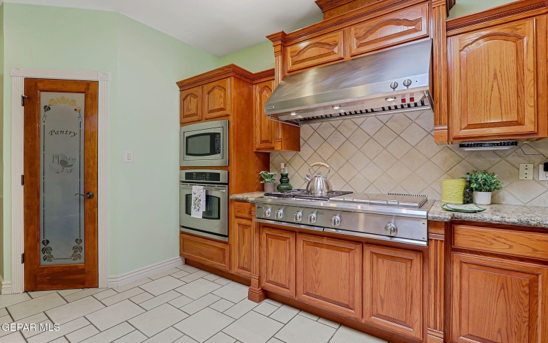 3820 TIERRA TANIA Lane, El Paso, TX 79938, 3 Habitaciones Habitaciones , ,2 BañosBaños,Residential,En Venta,3820 TIERRA TANIA Lane,0,924079