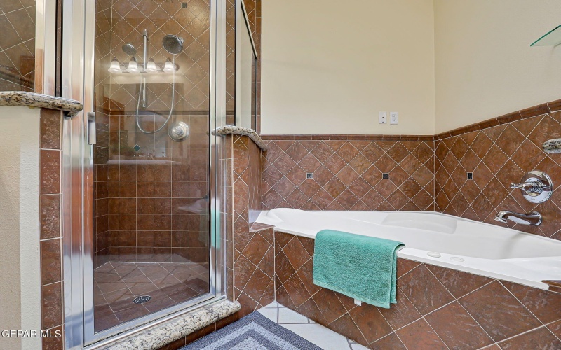 3820 TIERRA TANIA Lane, El Paso, TX 79938, 3 Habitaciones Habitaciones , ,2 BañosBaños,Residential,En Venta,3820 TIERRA TANIA Lane,0,924079