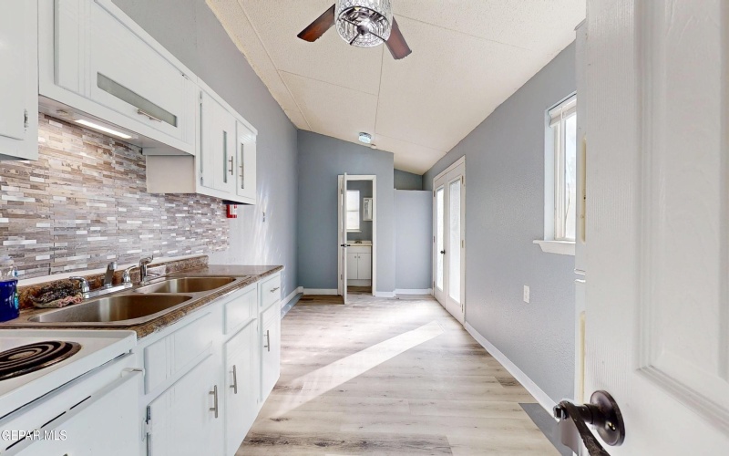 2369 HANNAH LEIGH Street, El Paso, TX 79938, 4 Habitaciones Habitaciones , ,2 BañosBaños,Residential,En Venta,2369 HANNAH LEIGH Street,0,933277