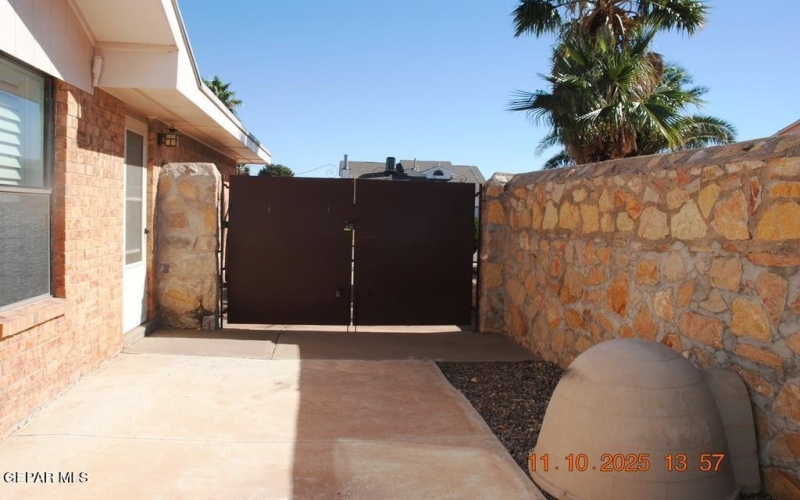 5851 Devontry Drive, El Paso, TX 79934, 3 Habitaciones Habitaciones , ,1 BañoBaños,Residential,En Venta,5851 Devontry Drive,0,933531