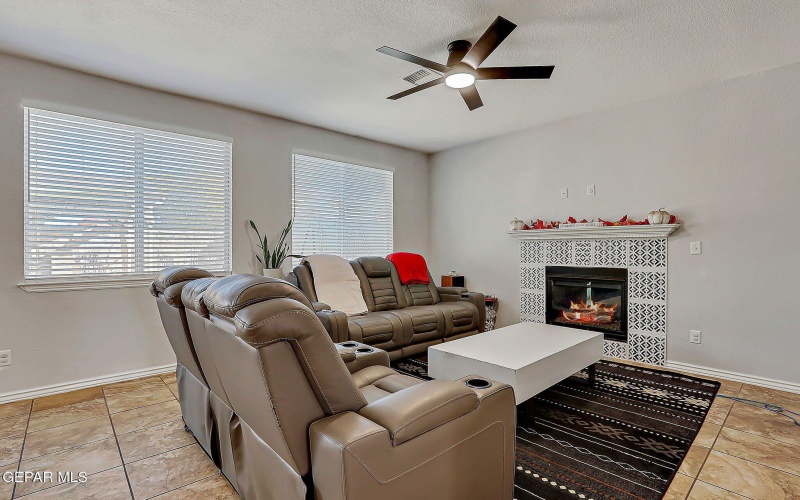 2416 PLAYA POINT, El Paso, TX 79938, 4 Bedrooms Bedrooms, ,2 BathroomsBathrooms,Residential,For Sale,2416 PLAYA POINT,0,933556