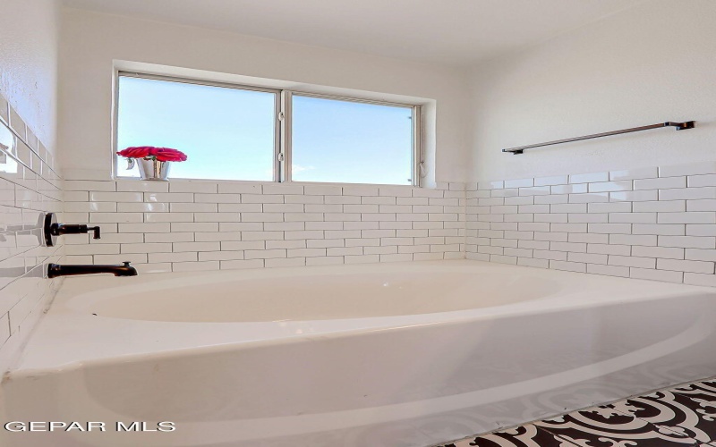 2416 PLAYA POINT, El Paso, TX 79938, 4 Bedrooms Bedrooms, ,2 BathroomsBathrooms,Residential,For Sale,2416 PLAYA POINT,0,933556