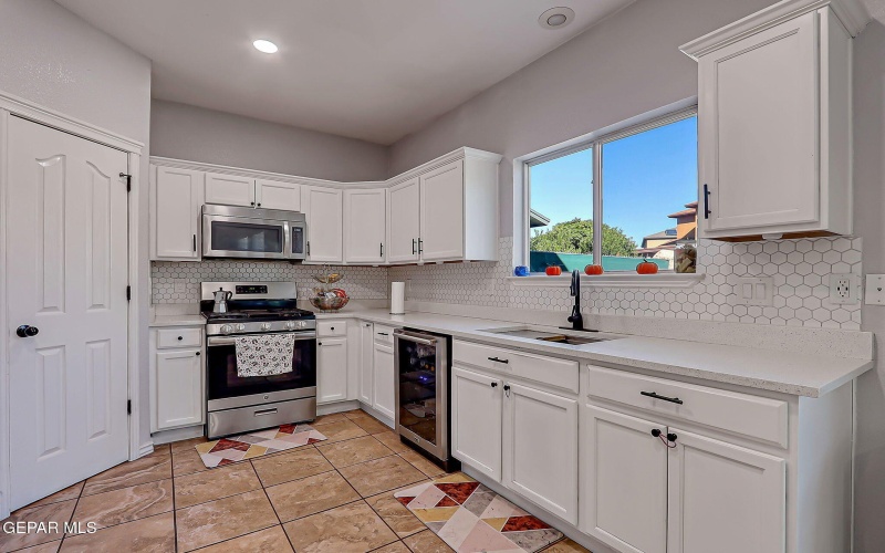 2416 PLAYA POINT, El Paso, TX 79938, 4 Bedrooms Bedrooms, ,2 BathroomsBathrooms,Residential,For Sale,2416 PLAYA POINT,0,933556