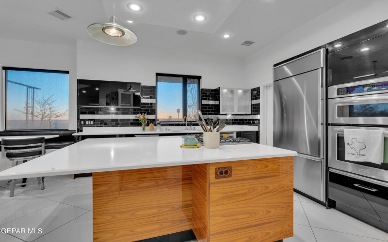 6664 HERMOSO DEL SOL, El Paso, TX 79911, 4 Bedrooms Bedrooms, ,2 BathroomsBathrooms,Residential,For Sale,6664 HERMOSO DEL SOL,0,933558