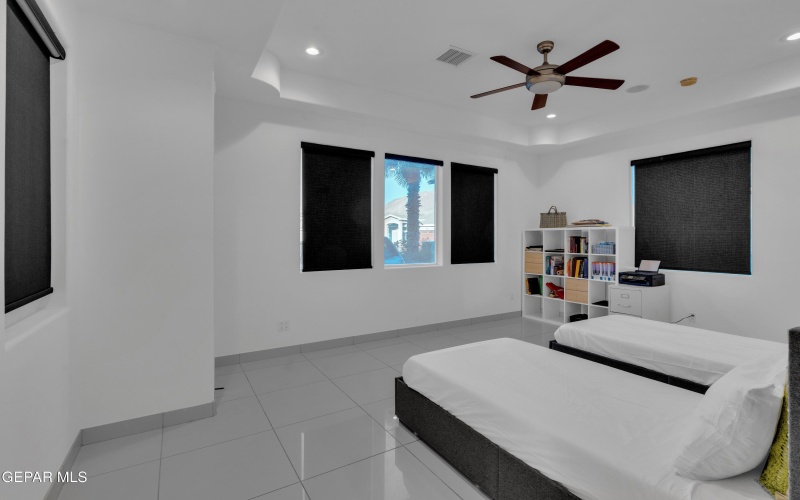 6664 HERMOSO DEL SOL, El Paso, TX 79911, 4 Bedrooms Bedrooms, ,2 BathroomsBathrooms,Residential,For Sale,6664 HERMOSO DEL SOL,0,933558