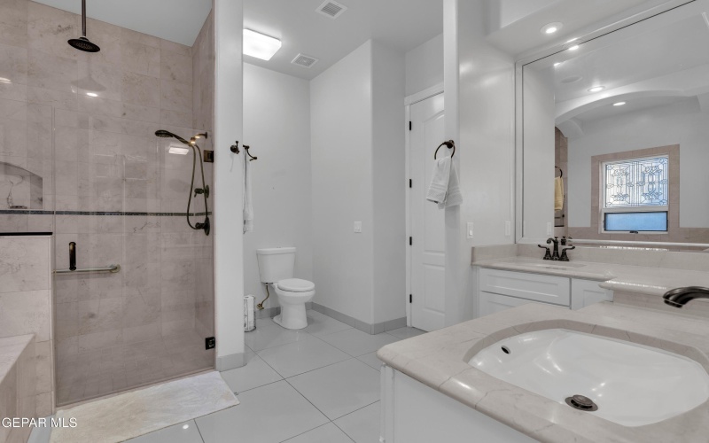 6664 HERMOSO DEL SOL, El Paso, TX 79911, 4 Bedrooms Bedrooms, ,2 BathroomsBathrooms,Residential,For Sale,6664 HERMOSO DEL SOL,0,933558