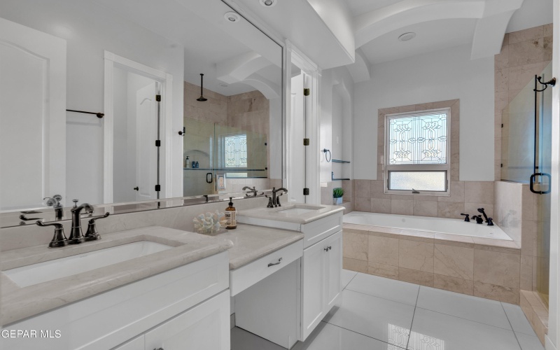 6664 HERMOSO DEL SOL, El Paso, TX 79911, 4 Bedrooms Bedrooms, ,2 BathroomsBathrooms,Residential,For Sale,6664 HERMOSO DEL SOL,0,933558