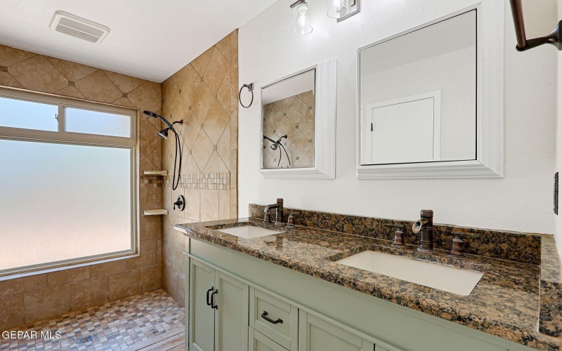 5129 Temple Court, El Paso, TX 79924, 3 Bedrooms Bedrooms, ,2 BathroomsBathrooms,Residential,For Sale,5129 Temple Court,0,933560