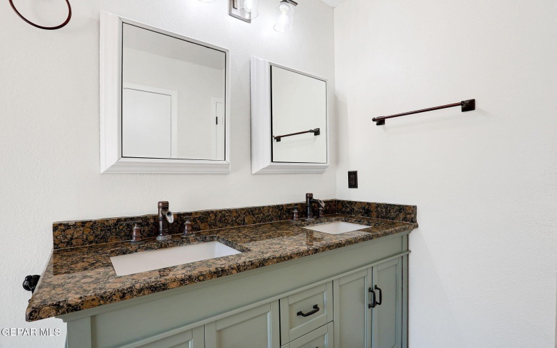 5129 Temple Court, El Paso, TX 79924, 3 Bedrooms Bedrooms, ,2 BathroomsBathrooms,Residential,For Sale,5129 Temple Court,0,933560