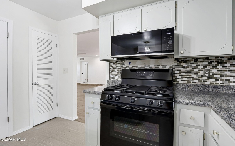 5129 Temple Court, El Paso, TX 79924, 3 Bedrooms Bedrooms, ,2 BathroomsBathrooms,Residential,For Sale,5129 Temple Court,0,933560