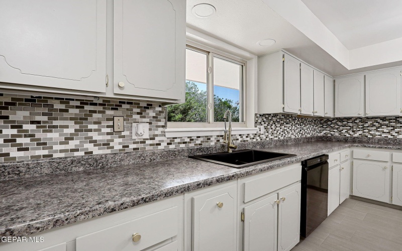 5129 Temple Court, El Paso, TX 79924, 3 Bedrooms Bedrooms, ,2 BathroomsBathrooms,Residential,For Sale,5129 Temple Court,0,933560