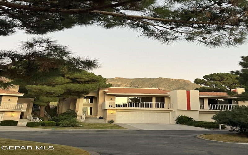 5745 MIRA GRANDE Drive, El Paso, TX 79912, 5 Bedrooms Bedrooms, ,2 BathroomsBathrooms,Residential,For Sale,5745 MIRA GRANDE Drive,0,933563