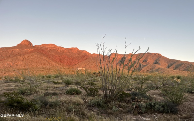 5745 MIRA GRANDE Drive, El Paso, TX 79912, 5 Bedrooms Bedrooms, ,2 BathroomsBathrooms,Residential,For Sale,5745 MIRA GRANDE Drive,0,933563