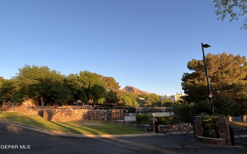 5745 MIRA GRANDE Drive, El Paso, TX 79912, 5 Bedrooms Bedrooms, ,2 BathroomsBathrooms,Residential,For Sale,5745 MIRA GRANDE Drive,0,933563